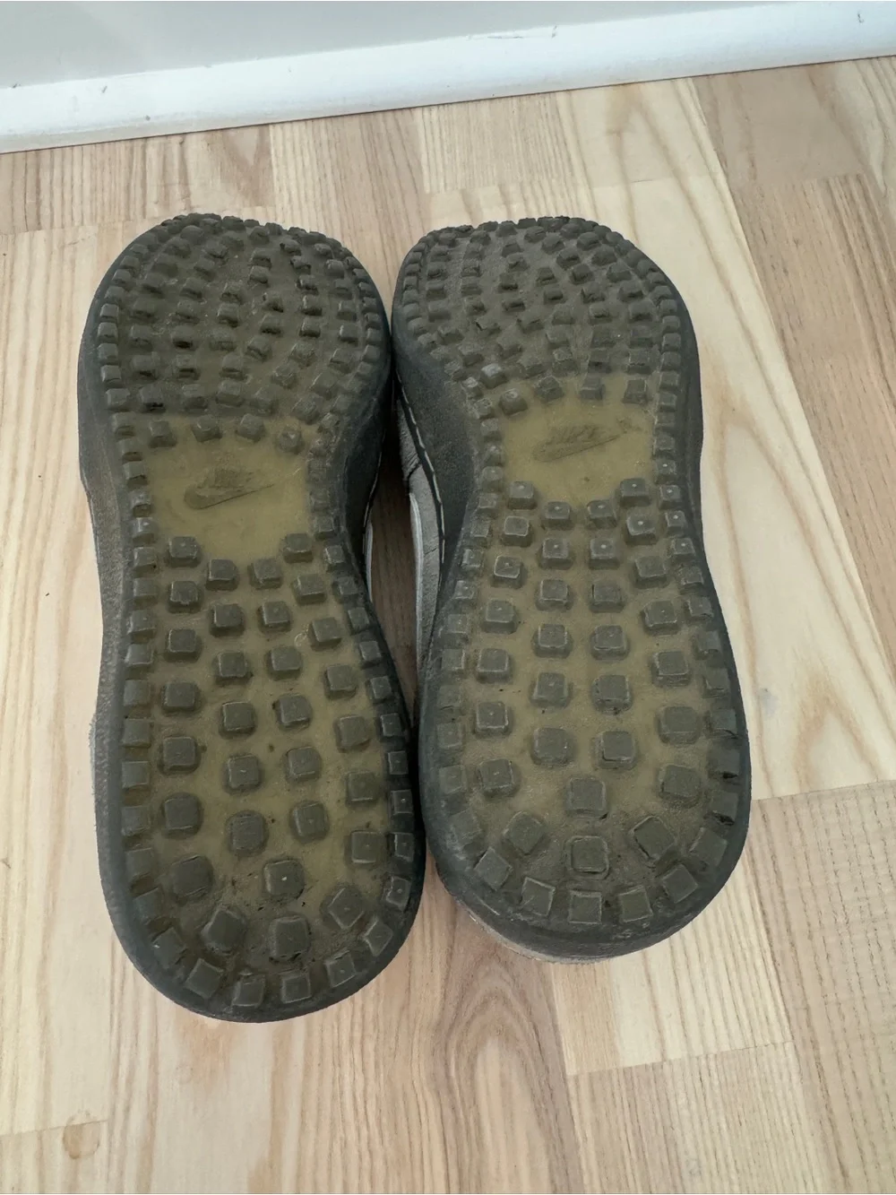 Nike Field Generals (men’s 7 women’s 8.5)